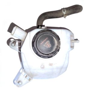 Polo-8-1.0-Tsi_Water-bottle