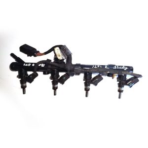 golf7-gti_Injectors-with-rail