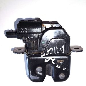 micra_Boot-lock